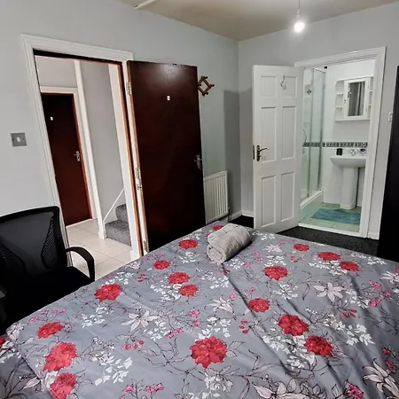 Fenia Estate Hotel
